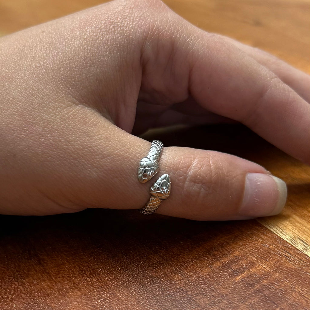 Double Snake Head Ring